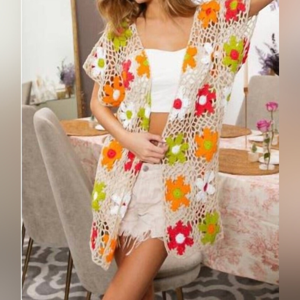 Bibi floral crochet cardigan, cover-up. Size L. NWT